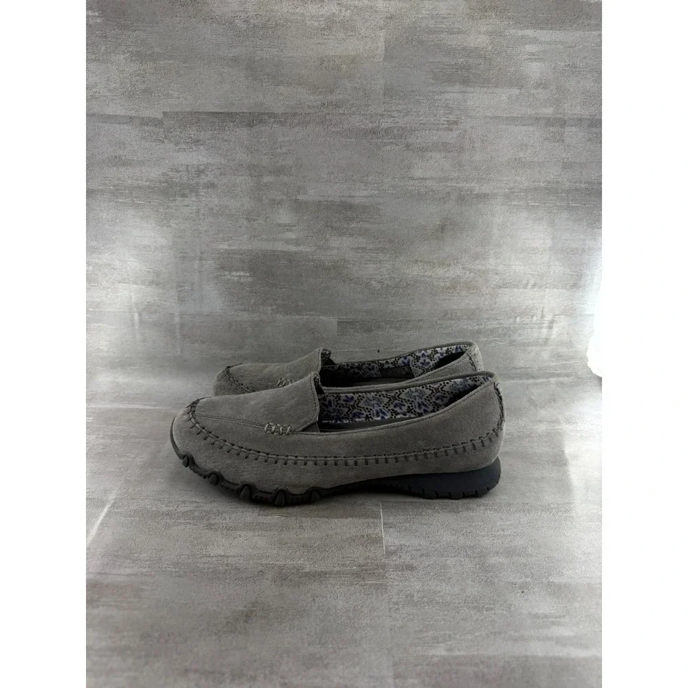 Skechers Relaxed Fit Suede Loafers Gray Memory Foam 48930TX Women Sz 7.5